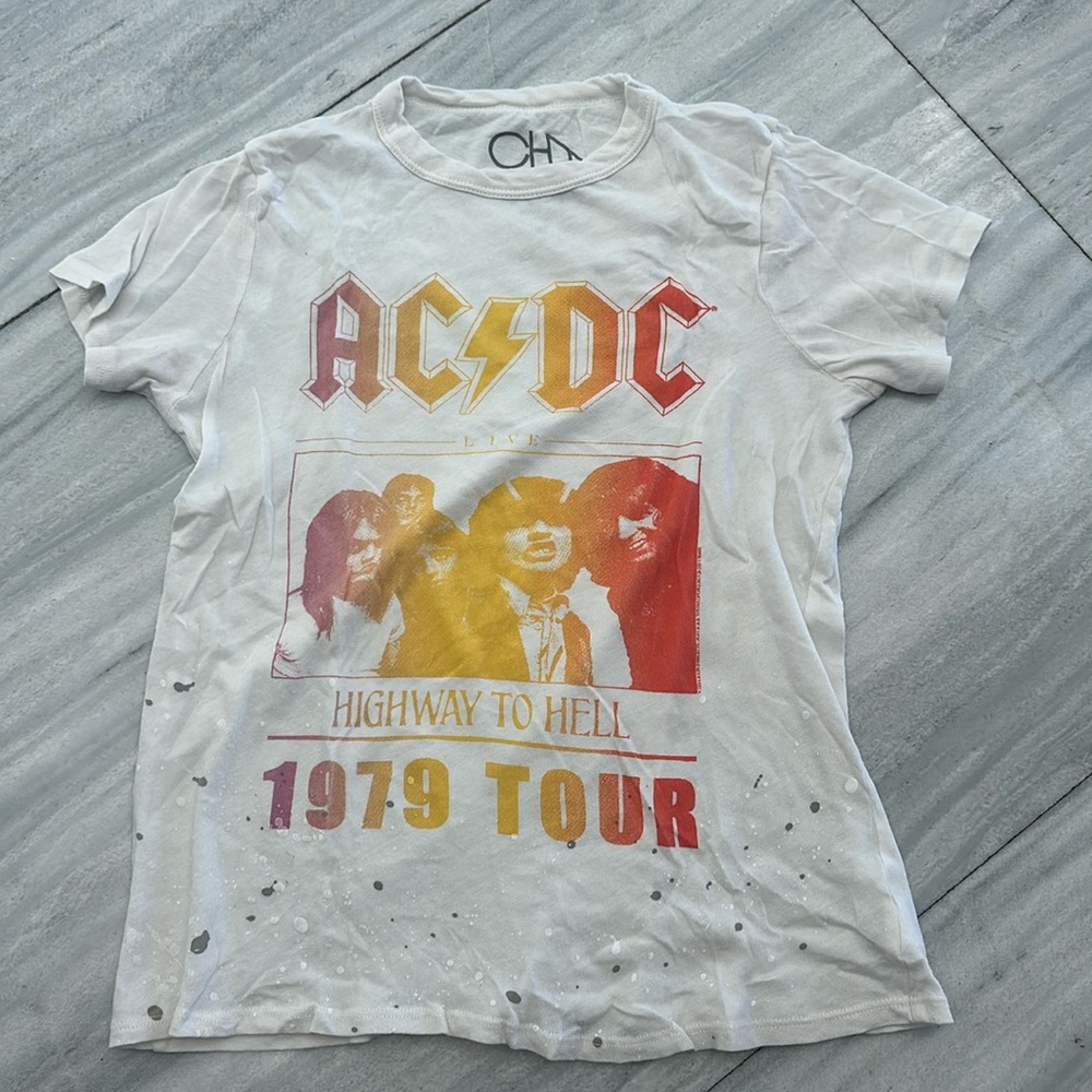 brand new chaser band tee ac/dc - never worn - off white